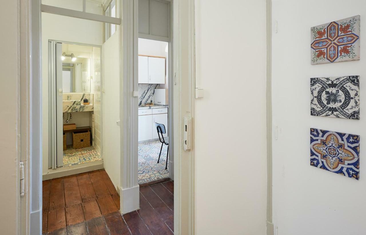 Love Inn Bairro Alto ลิสบอน ภายนอก รูปภาพ