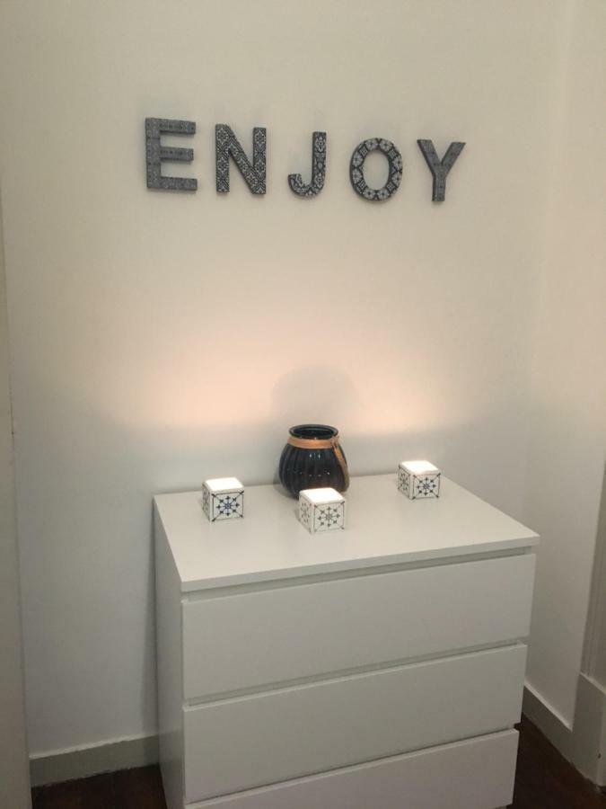 Love Inn Bairro Alto ลิสบอน ภายนอก รูปภาพ