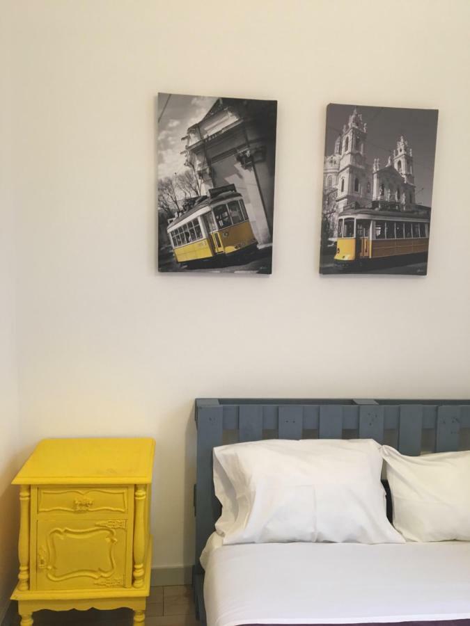 Love Inn Bairro Alto ลิสบอน ภายนอก รูปภาพ